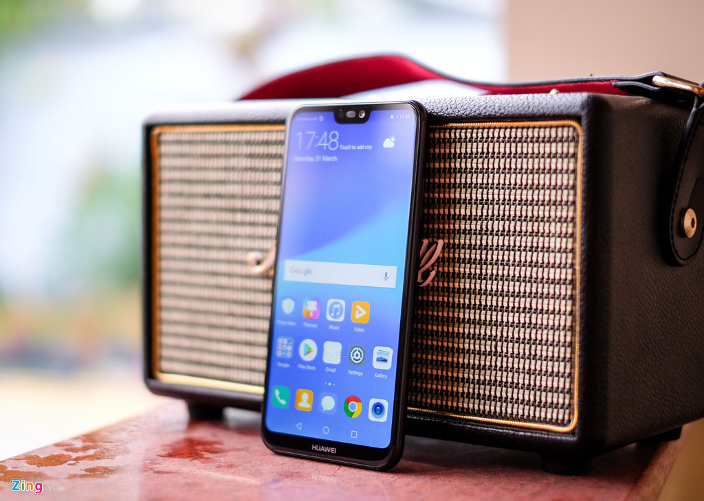 Chi tiết Huawei Nova 3e: Thiết kế tốt, có camera kép và tai thỏ